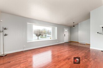 11924 S Cedar Ridge Rd in Sandy, UT - Building Photo - Building Photo