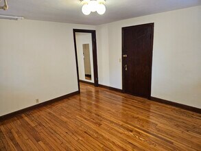 111 Glenmary Ave in Cincinnati, OH - Building Photo - Building Photo