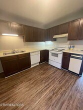 119 Arcadia Ln, Unit D in Oak Ridge, TN - Building Photo - Building Photo