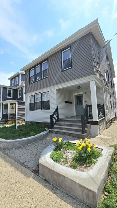 8 Boyden Pkwy S-Unit -2 in Maplewood, NJ - Building Photo