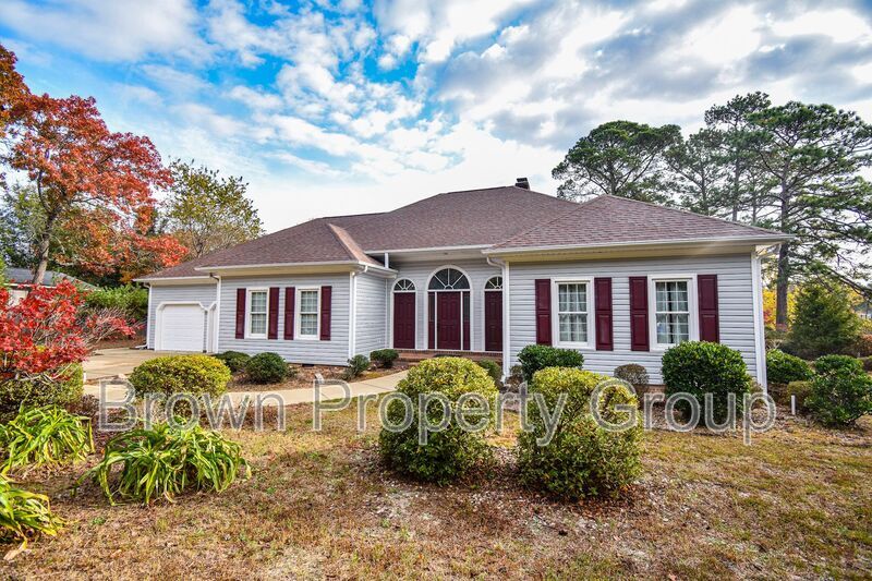 1648 Greenock Ave in Fayetteville, NC - Foto de edificio