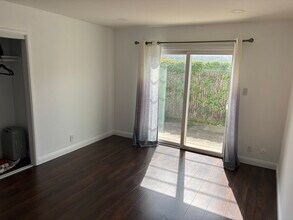 3015 Los Prados St in San Mateo, CA - Building Photo - Building Photo