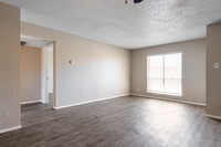 San Mateo Apartments in El Paso, TX - Building Photo - Interior Photo