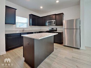 10830 Quinn Ct in San Antonio, TX - Foto de edificio - Building Photo