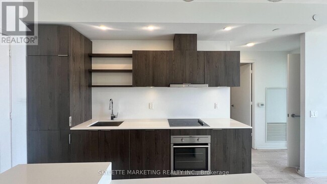 16-2816 Bonnycastle St in Toronto, ON - Building Photo - Building Photo