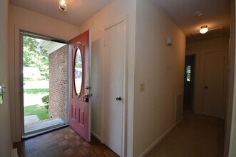309 Holtz Ln in Cary, NC - Building Photo - Building Photo