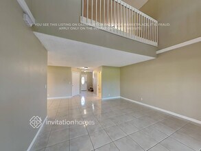 7701 Stone Harbour Dr in Greenacres, FL - Foto de edificio - Building Photo