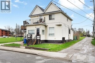 655 Chatham St E in Windsor, ON - Building Photo