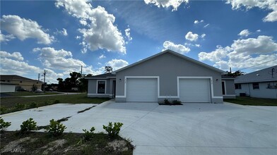 929 SE 8th Terrace in Cape Coral, FL - Building Photo - Building Photo