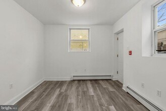 1124 S 15th St in Philadelphia, PA - Building Photo - Building Photo