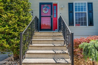 14 Evan Ave in East Windsor, NJ - Building Photo - Building Photo