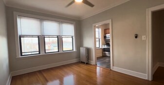 2344 W Addison St, Unit 3F Apartamentos