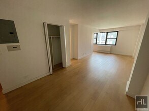 East 39th Street in New York, NY - Building Photo - Building Photo