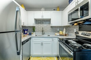 Brighton Valley in Nashville, TN - Building Photo