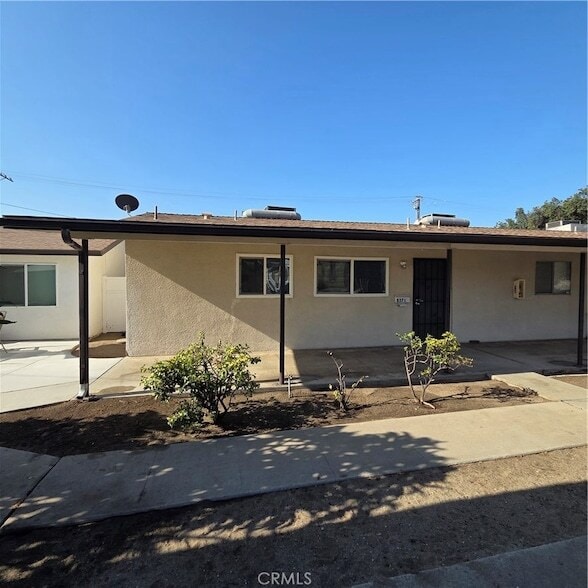 property at 8371 Bennett Ave