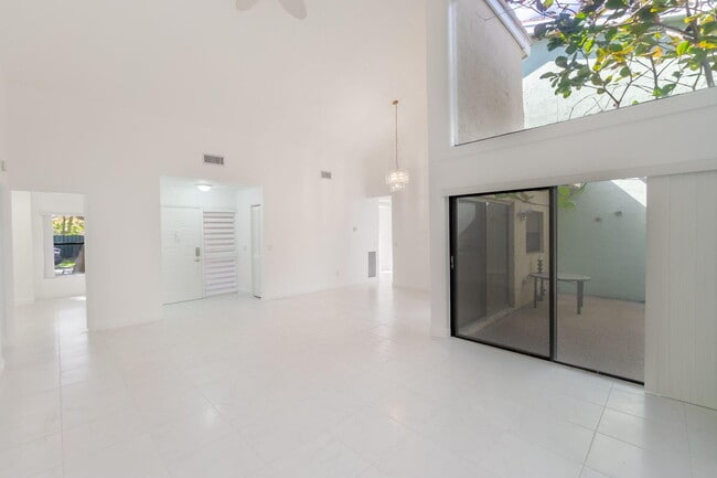 property at 6090 Aloma Ln