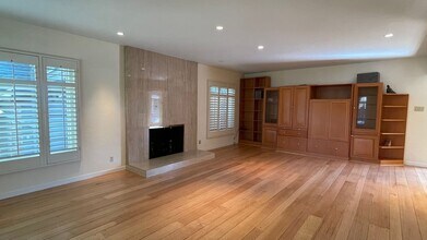 2962 Gibbons Dr in Alameda, CA - Building Photo - Building Photo