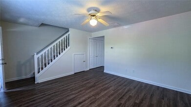 4910 Pinehurst Cir in Acworth, GA - Building Photo - Building Photo