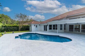 1222 Manor Ct in Weston, FL - Building Photo - Building Photo