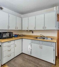 1221 10th Ave N-Unit -2 in Fargo, ND - Building Photo - Building Photo