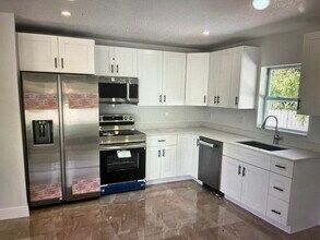 5029 Sunrise Blvd in Delray Beach, FL - Building Photo - Building Photo