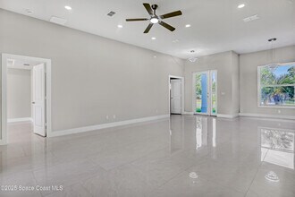 926 Sareta St SE in Palm Bay, FL - Building Photo - Building Photo
