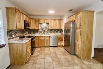 308 W 5th St in Weatherford, TX - Building Photo - Building Photo