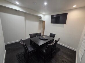 474 Dayton St, Unit 2 in Cincinnati, OH - Building Photo - Building Photo