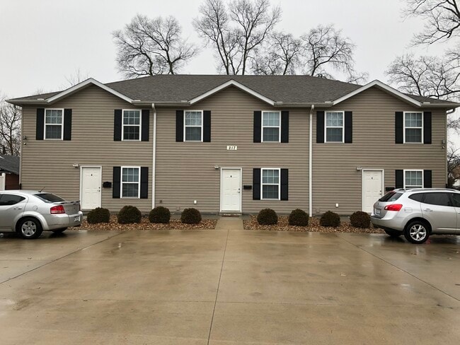 property at 217 N Henderson Ave