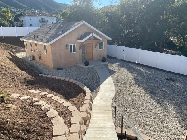 property at 926 Tupelo Wood Ct