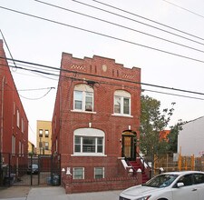 464 Milford St in Brooklyn, NY - Foto de edificio - Building Photo