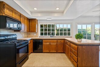 2719 Granvia Pl in Thousand Oaks, CA - Building Photo - Building Photo