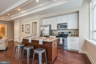1501 Locust St in Philadelphia, PA - Building Photo