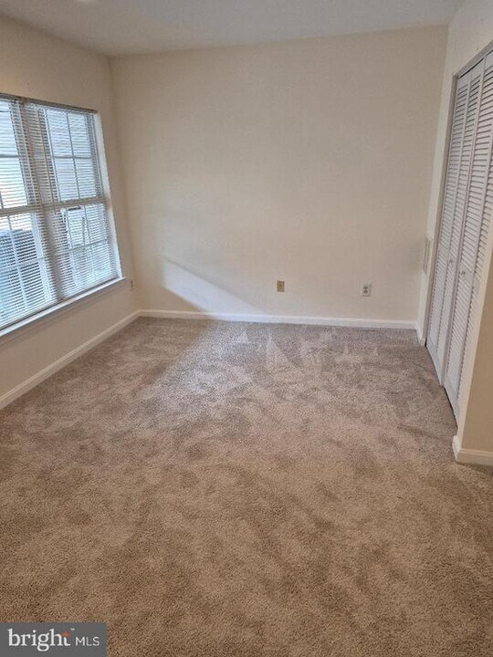 45541 Clear Spring Terrace in Sterling, VA - Building Photo