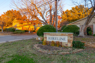 Ridgeline Townhomes in Carrollton, TX - Building Photo - Building Photo