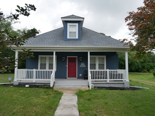 property at 208 Vineyard Rd