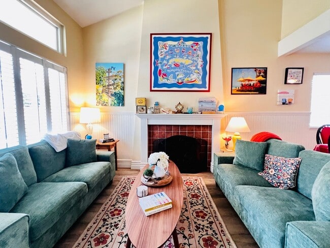 property at 23336 Via Bahia