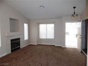 9120 Dolente Ave in Las Vegas, NV - Building Photo - Building Photo