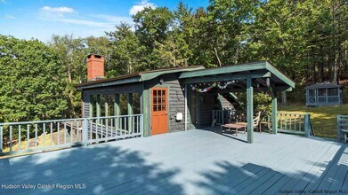 376 Abbey Rd in Mount Tremper, NY - Building Photo - Building Photo