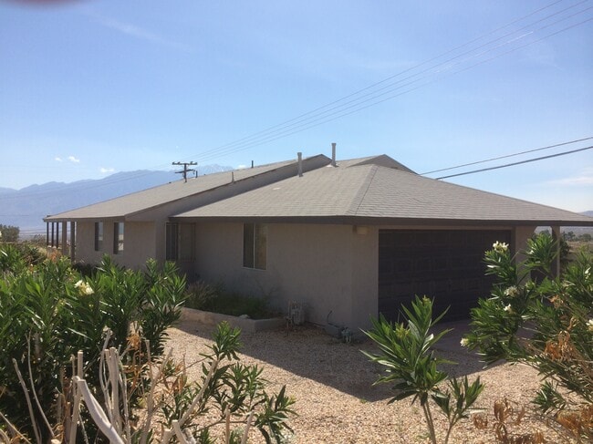 66773 San Ardo Rd in Desert Hot Springs, CA - Foto de edificio - Building Photo