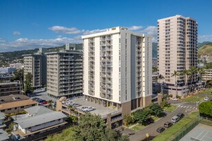 Parkland Gardens Condominiums in Honolulu, HI - Building Photo