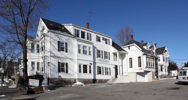 Parkside Apartments West 21 in Methuen, MA - Building Photo - Building Photo