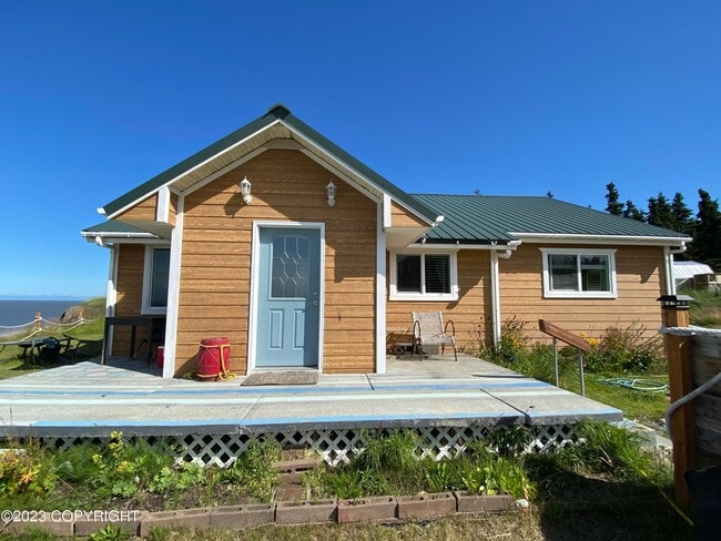 23031 Cohoe Loop Rd in Kasilof, AK - Foto de edificio - Building Photo