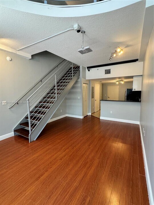 3339 Virginia St in Miami, FL - Building Photo