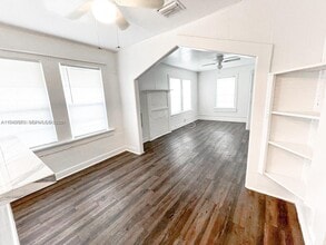 1022 22nd St in West Palm Beach, FL - Building Photo - Building Photo