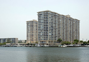 18051 Biscayne Blvd Apartments