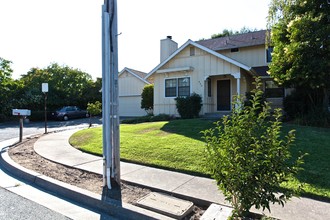 400-404 K St in Petaluma, CA - Building Photo - Building Photo