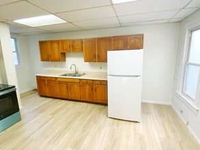 73 W Gibson St in Canandaigua, NY - Building Photo - Building Photo