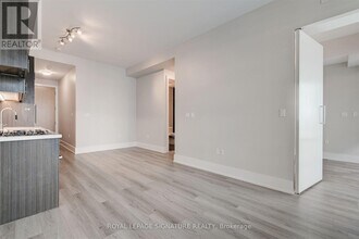 29-429 Queens Quay E in Toronto, ON - Building Photo - Building Photo