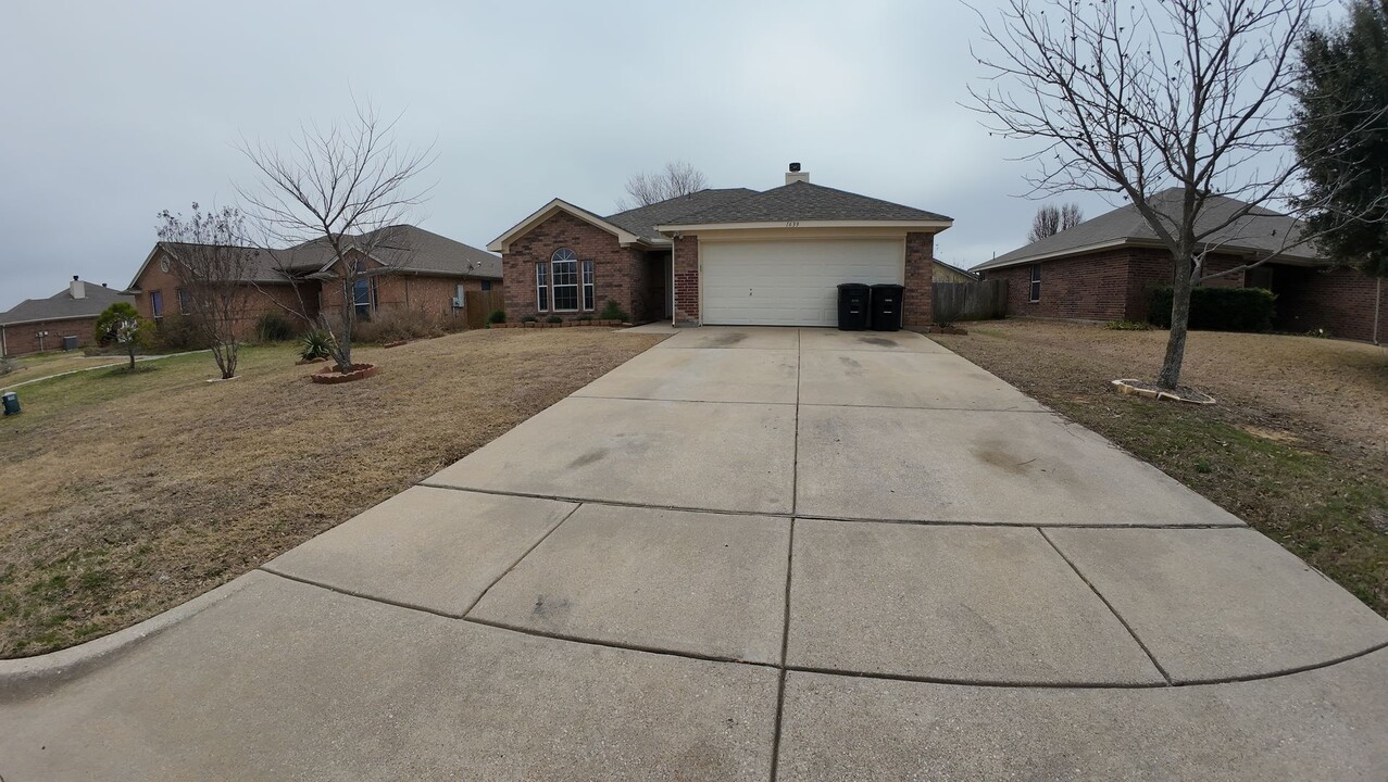 1639 Turtledove Dr in Cleburne, TX - Building Photo